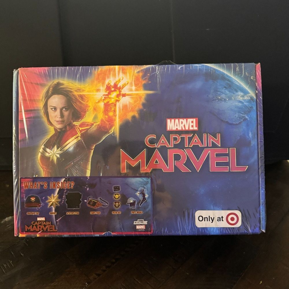 Culturefly - Captain Marvel Collectors Box Target Exclusive -CHRISTMAS Hat Fanny